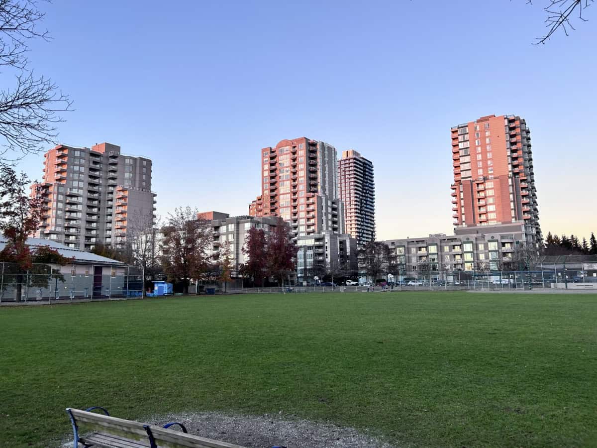 More Ccr Projects In 2025: Testing Resilience In Singapore'S High-End Housing Market 2 Luxury Apartment In Burnaby, Bc